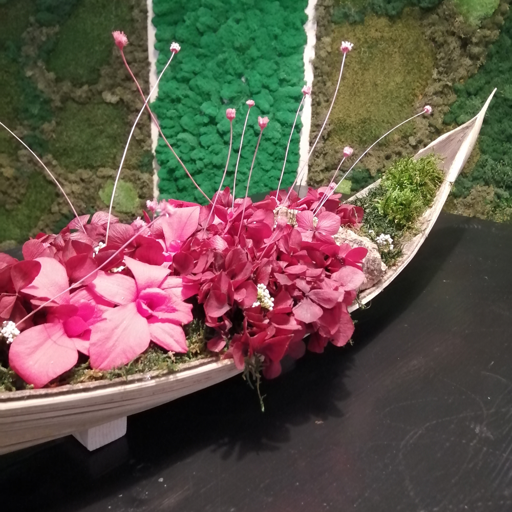 Barca di fiori stabilizzati